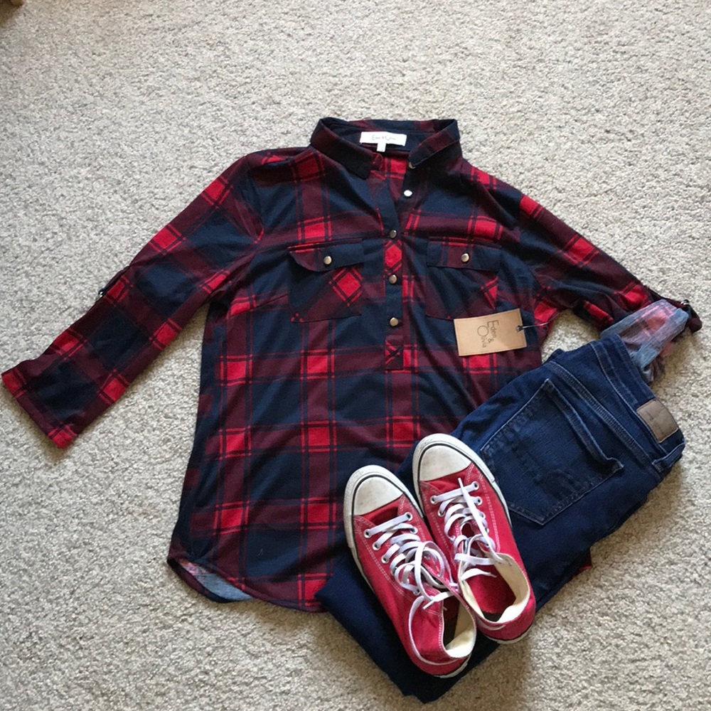 Even & Olivia (M) Shirt.